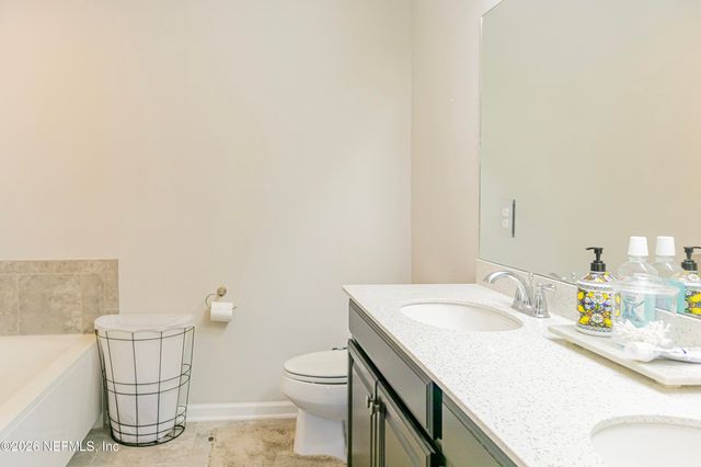 7112 EMSLEY Circle, Jacksonville, FL 32258