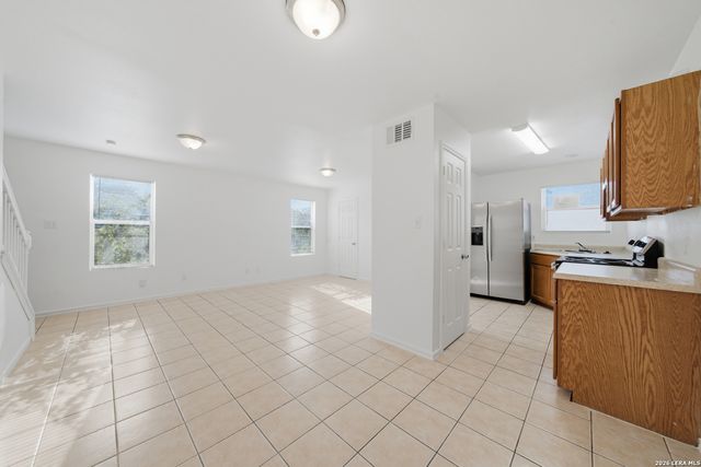 414 W Harlan Ave Apt 2, San Antonio, TX 78214