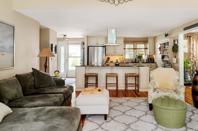 13 Fieldstone St 13, Upton, MA 01568