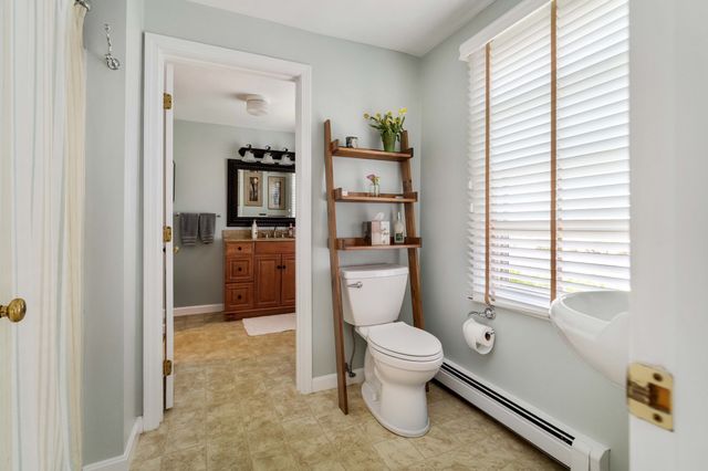 13 Fieldstone St 13, Upton, MA 01568