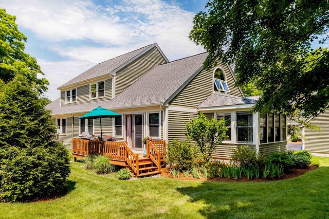 13 Fieldstone St 13, Upton, MA 01568
