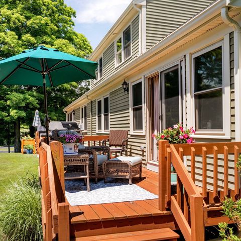 13 Fieldstone St 13, Upton, MA 01568
