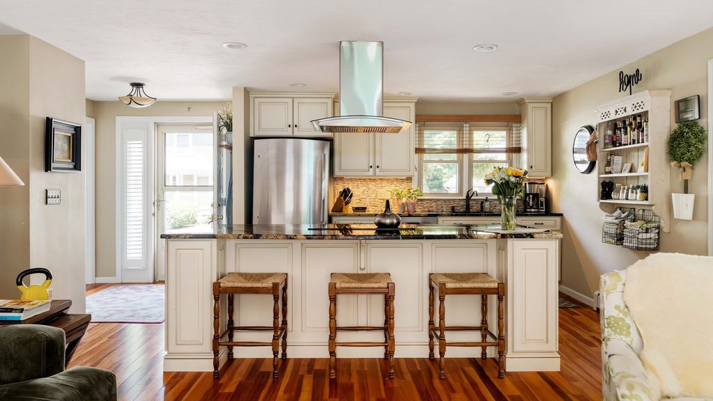 13 Fieldstone St 13, Upton, MA 01568