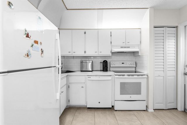 4501 NE 21 Avenue 406, Fort Lauderdale, FL 33308