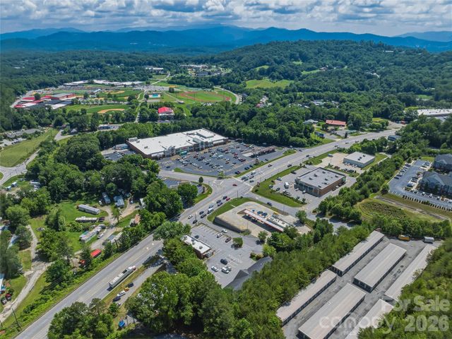 9 Fallen Spruce Drive, Asheville, NC 28806