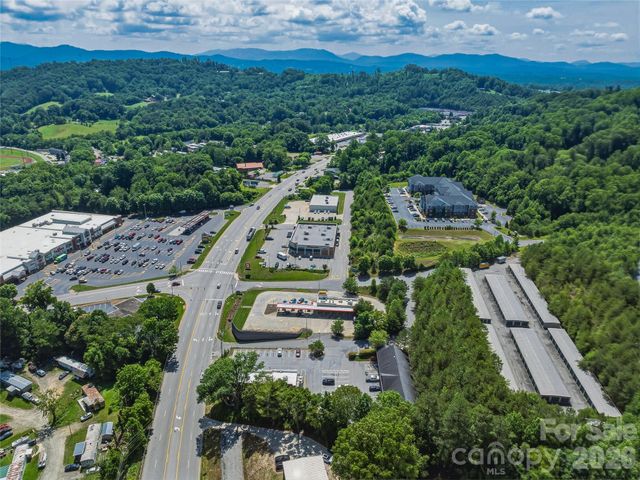 9 Fallen Spruce Drive, Asheville, NC 28806