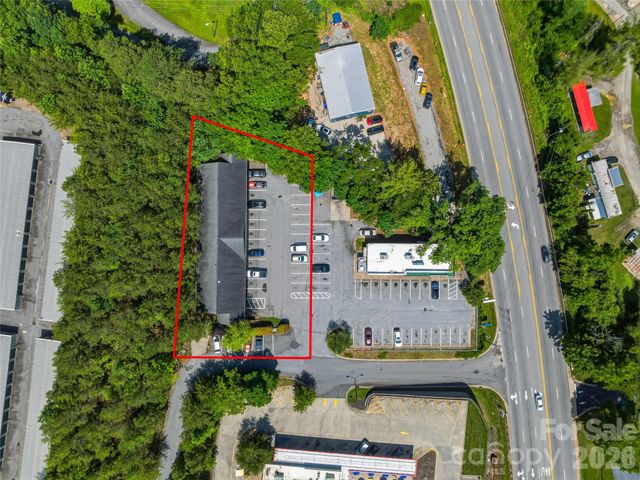 9 Fallen Spruce Drive, Asheville, NC 28806