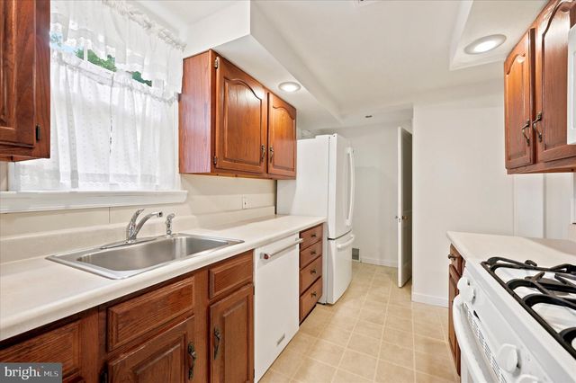 901 E MERMAID, Glenside, PA 19038