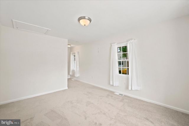 901 E MERMAID, Glenside, PA 19038