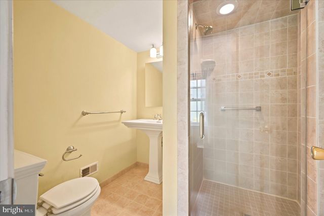901 E MERMAID, Glenside, PA 19038