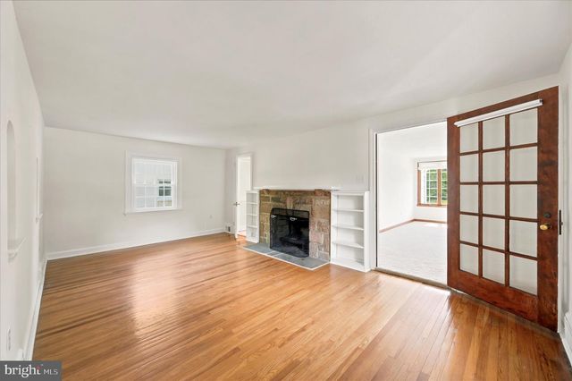 901 E MERMAID, Glenside, PA 19038