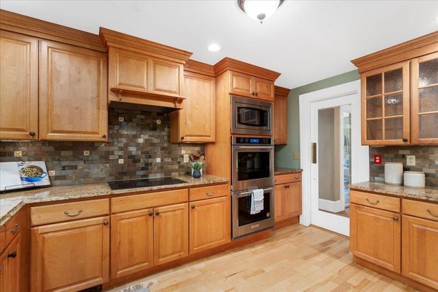 80 Court Street, Exeter, NH 03833