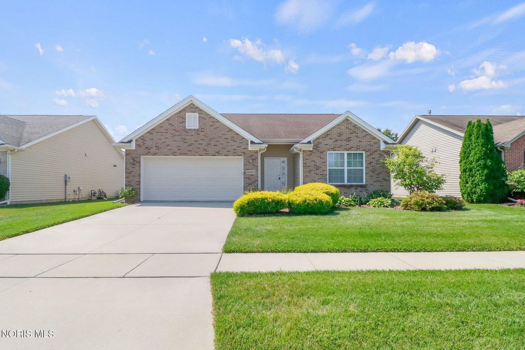 10919 S Lakes Drive, Perrysburg, OH 43551