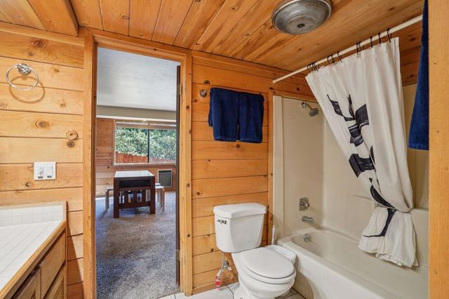 24800 Marion Ridge Drive, Idyllwild, CA 92549