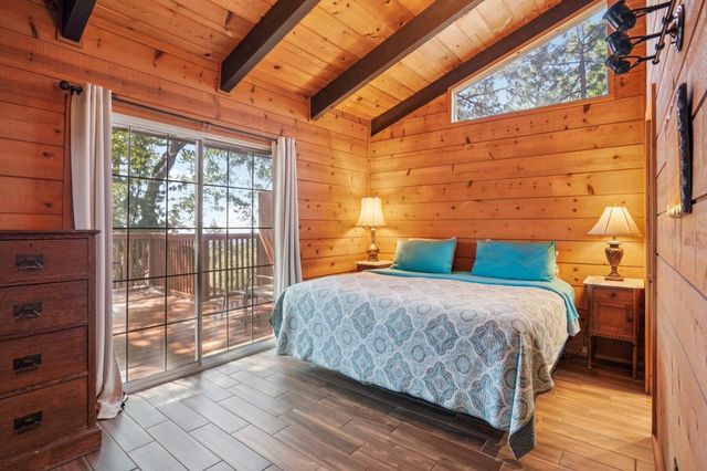 24800 Marion Ridge Drive, Idyllwild, CA 92549