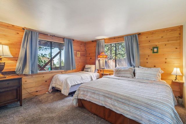 24800 Marion Ridge Drive, Idyllwild, CA 92549
