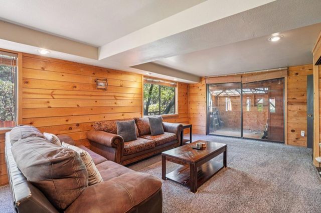 24800 Marion Ridge Drive, Idyllwild, CA 92549