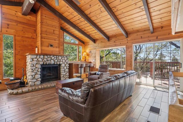 24800 Marion Ridge Drive, Idyllwild, CA 92549