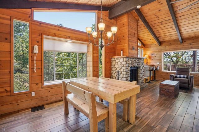 24800 Marion Ridge Drive, Idyllwild, CA 92549