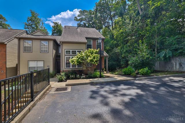 10555 Montgomery Road, Montgomery, OH 45242