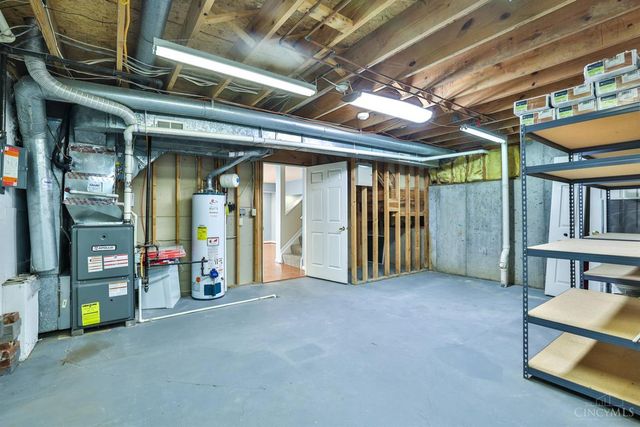 10555 Montgomery Road, Montgomery, OH 45242
