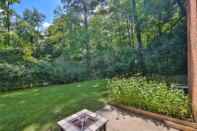 10555 Montgomery Road, Montgomery, OH 45242