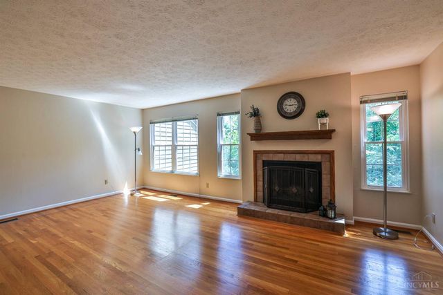 10555 Montgomery Road, Montgomery, OH 45242
