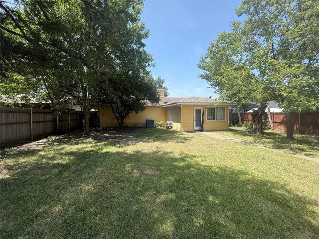 4024 Charter Drive, Garland, TX 75043
