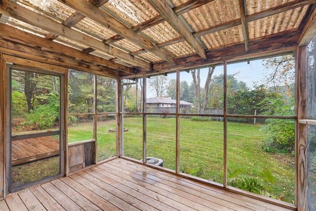 13050 Lincoln Lake Avenue, Gowen, MI 49326