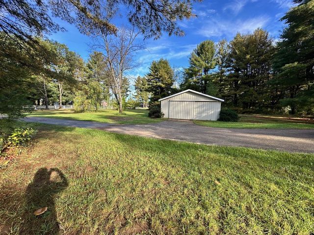 13050 Lincoln Lake Avenue, Gowen, MI 49326