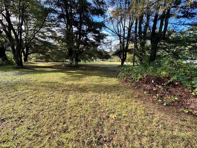 13050 Lincoln Lake Avenue, Gowen, MI 49326