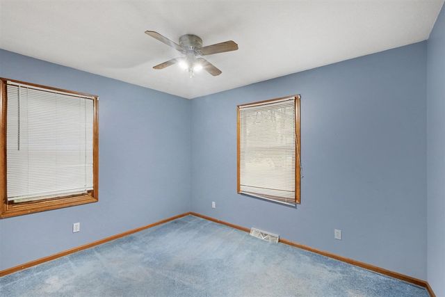 13050 Lincoln Lake Avenue, Gowen, MI 49326