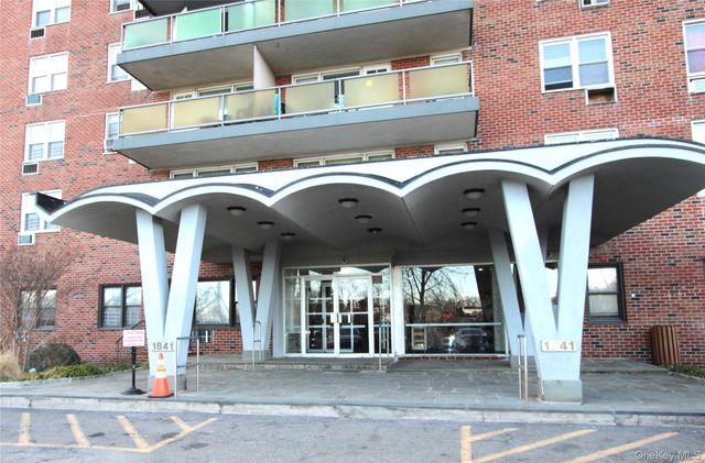 1841 Central Park Avenue 7L, Yonkers, NY 10710