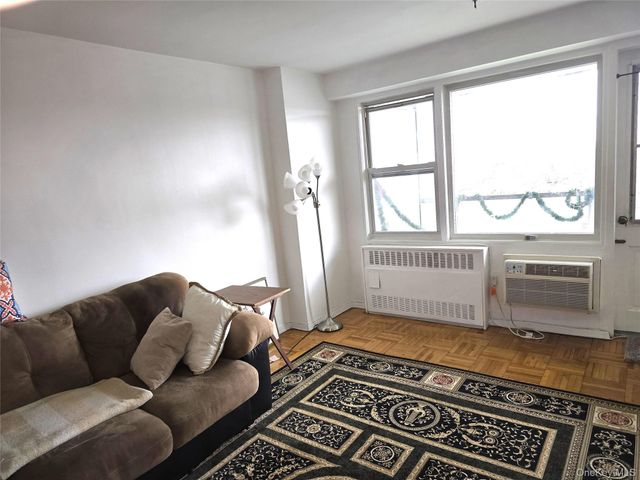 1841 Central Park Avenue 7L, Yonkers, NY 10710