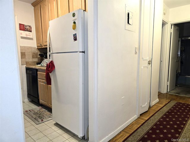 1841 Central Park Avenue 7L, Yonkers, NY 10710