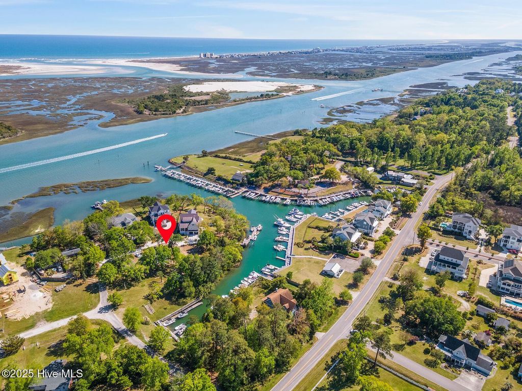 Image 16 of property listing at 2038 Trinity Avenue, Wilmington, NC 28411