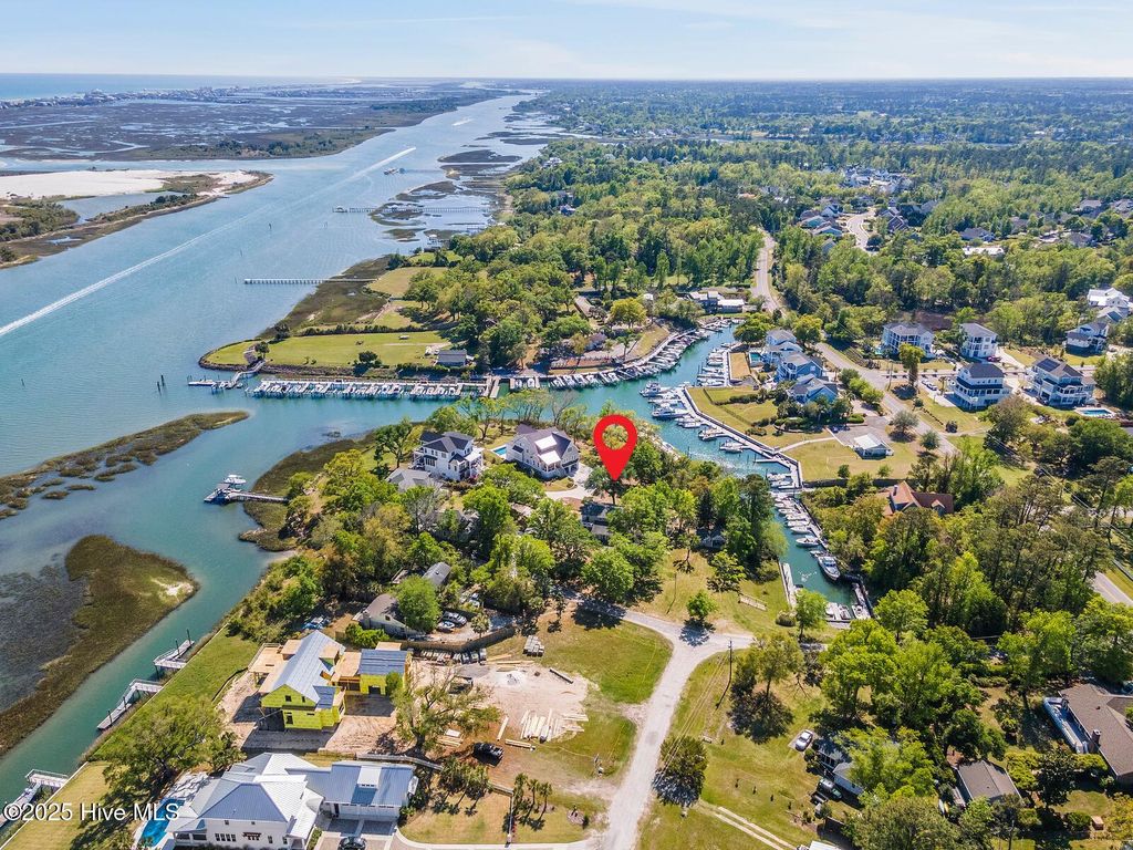 Image 17 of property listing at 2038 Trinity Avenue, Wilmington, NC 28411