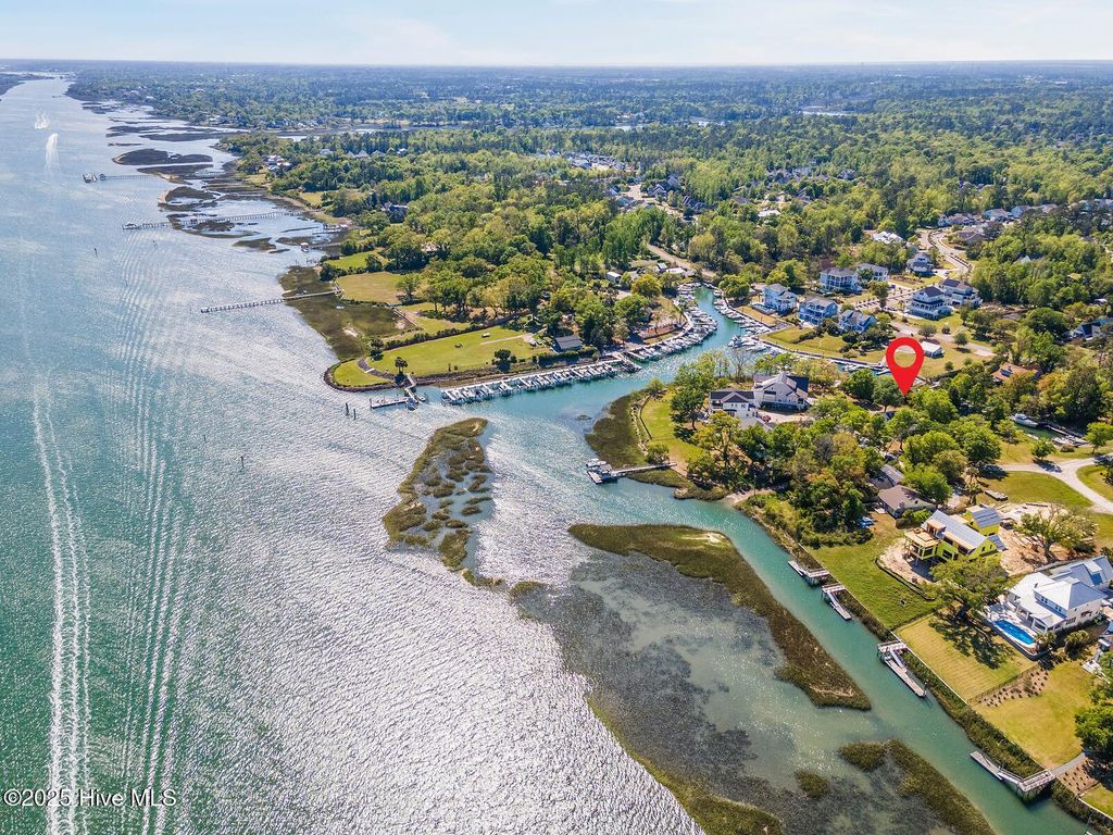 Image 18 of property listing at 2038 Trinity Avenue, Wilmington, NC 28411