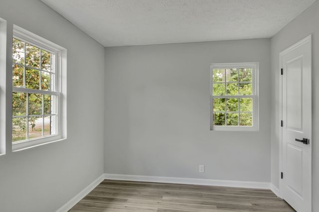 1907 Russell Dr, Murfreesboro, TN 37130