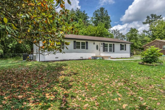 1907 Russell Dr, Murfreesboro, TN 37130