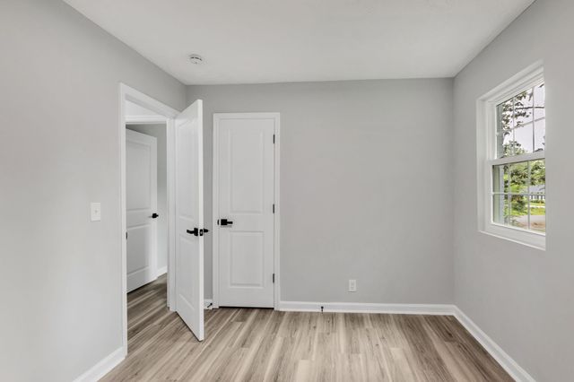 1907 Russell Dr, Murfreesboro, TN 37130