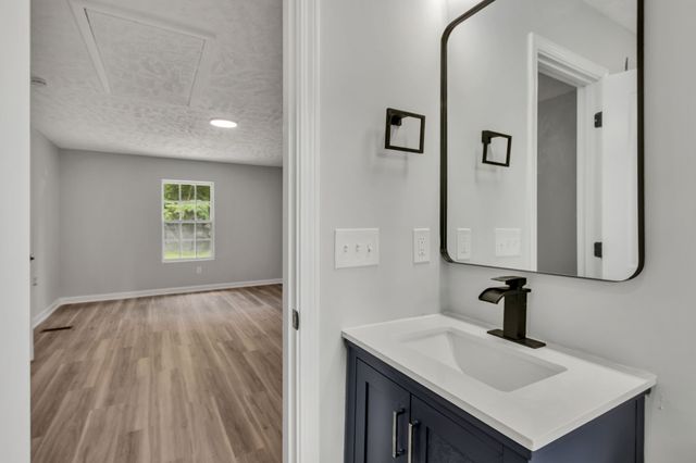1907 Russell Dr, Murfreesboro, TN 37130