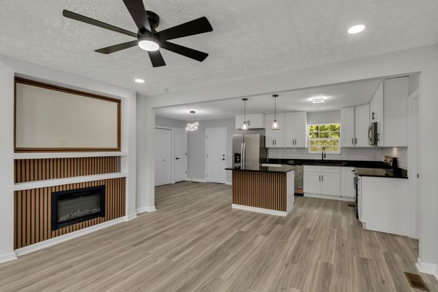1907 Russell Dr, Murfreesboro, TN 37130