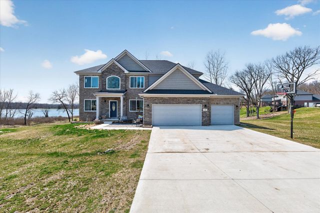 126 Parker Lane, Brandon Twp, MI 48462