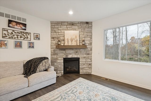 126 Parker Lane, Brandon Twp, MI 48462