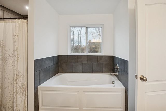 126 Parker Lane, Brandon Twp, MI 48462