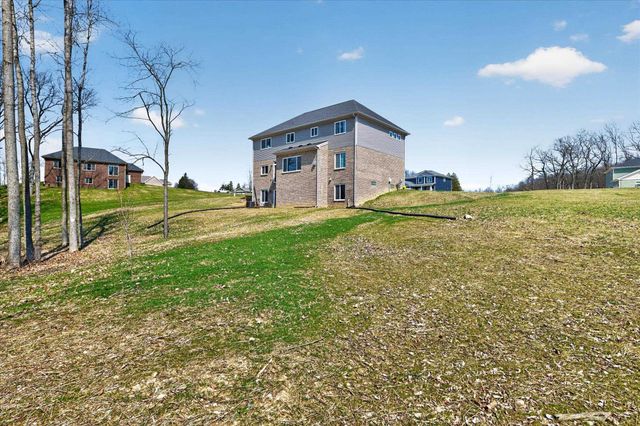 126 Parker Lane, Brandon Twp, MI 48462