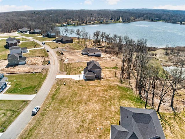 126 Parker Lane, Brandon Twp, MI 48462