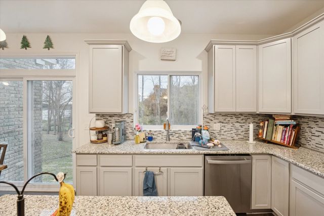 126 Parker Lane, Brandon Twp, MI 48462