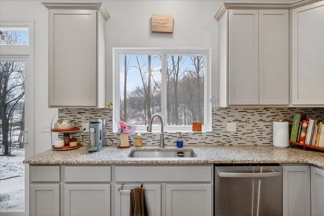 126 Parker Lane, Brandon Twp, MI 48462